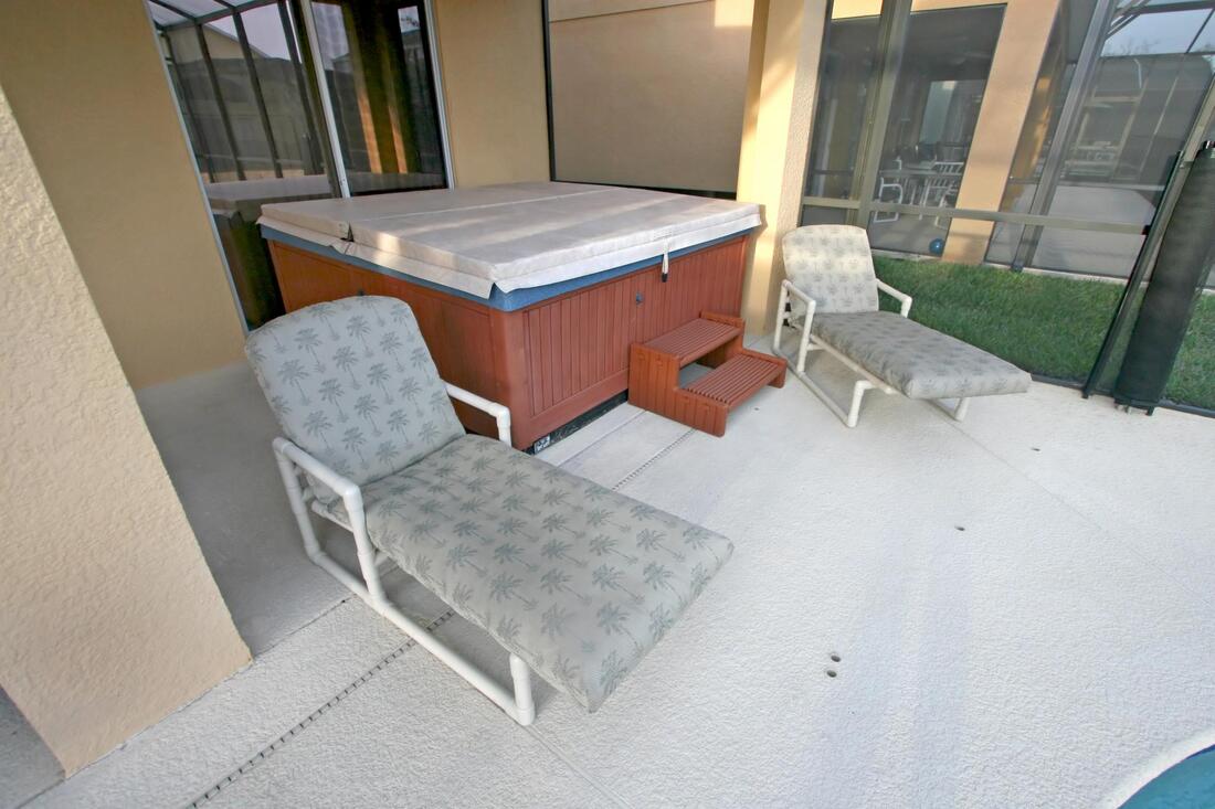 an outdoor hot tub